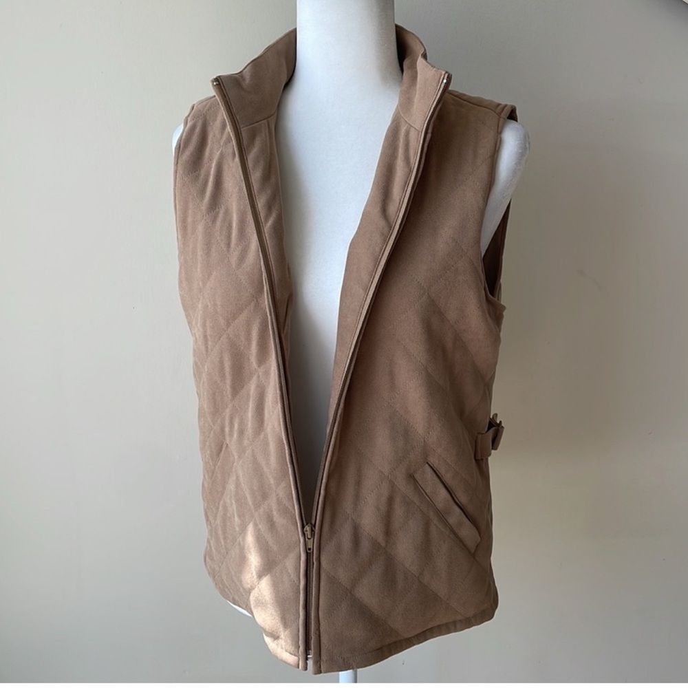 Hasting and Smith Woman’s Quilted Vest